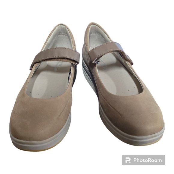 Ladies MBT Rocker Bottom Shoe - Picture 1 of 7
